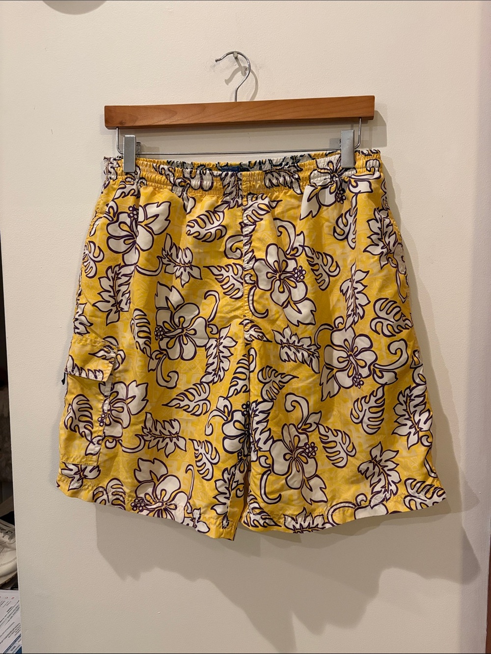 Kanu Men’s Yellow Floral Surf Trunks,Size Medium